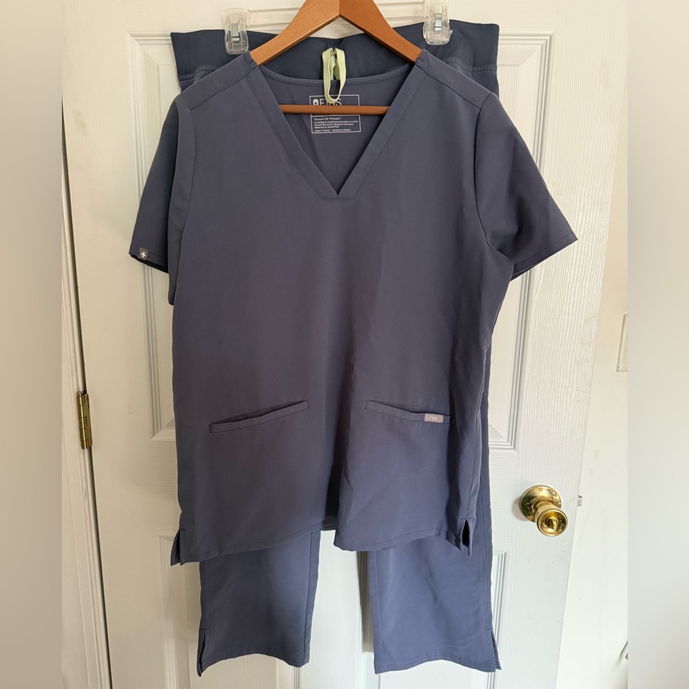 FIGS Technical Collection Scrubs Top and Bottoms